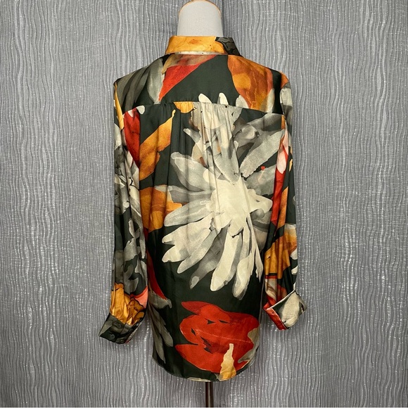 Chico’s Floral Faux Silk Button Front Blouse - Picture 8 of 12
